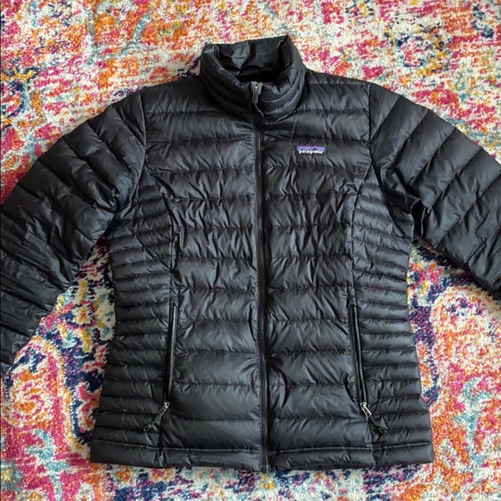 Black Patagonia down puffy